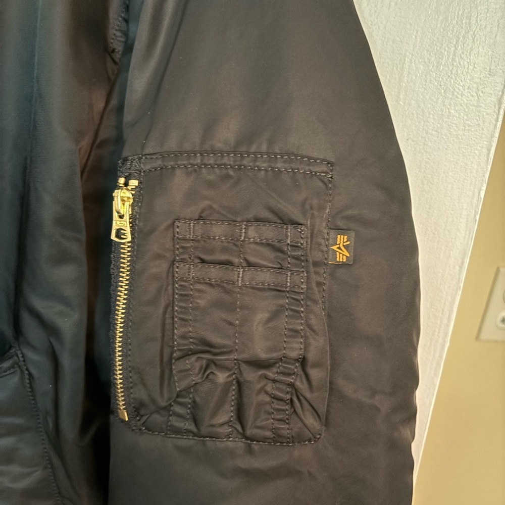 Alpha Industries Bomber Jacket - Picture 5 of 9